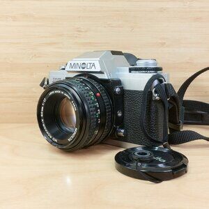 Vintage Minolta XG-M 35mm SLR Film Camera / 50mm f1.7 MD Lens / Flash / Japan